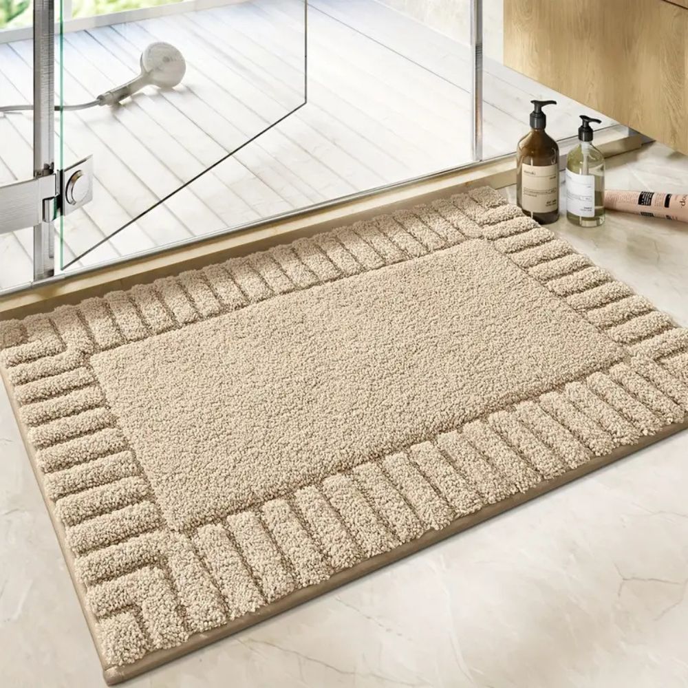 NordLinen: Non-Slip Bath Mat in Stripe Design – Soft, Absorbent & Washable