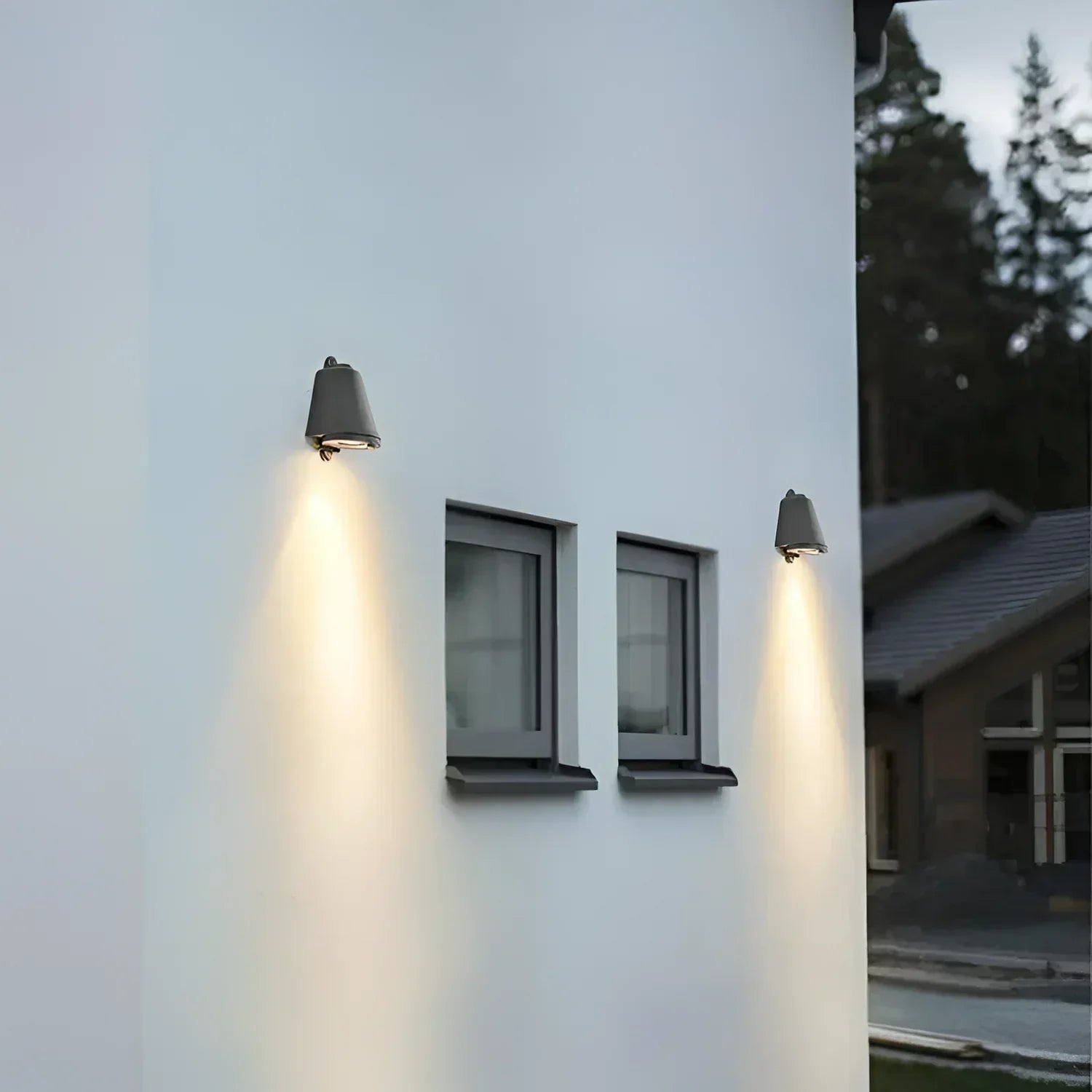 Bello Outdoor Wall Lamp | Aluminium, IP65 Waterproof