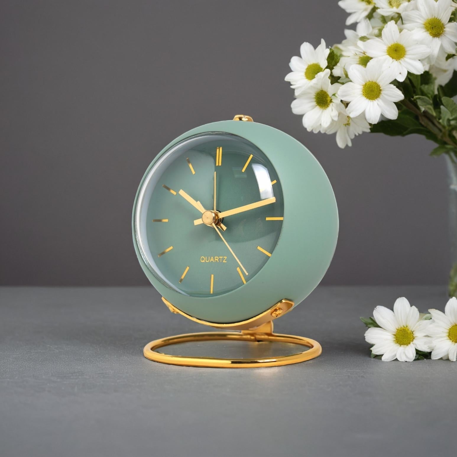 Nordic Analog Desk Clock – Minimalist Metal Table Clock with Night Light for Bedroom & Office