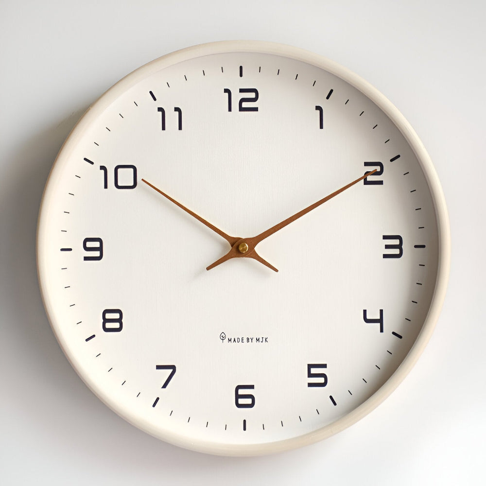 Norduhr: Round Designer Wall Clock Made of Wood with Silent Movement & Scandinavian Style – for Modern Living Spaces
