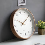 Norduhr: Round Designer Wall Clock Made of Wood with Silent Movement & Scandinavian Style – for Modern Living Spaces