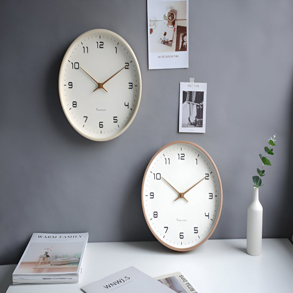 Norduhr: Round Designer Wall Clock Made of Wood with Silent Movement & Scandinavian Style – for Modern Living Spaces