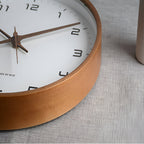 Norduhr: Round Designer Wall Clock Made of Wood with Silent Movement & Scandinavian Style – for Modern Living Spaces