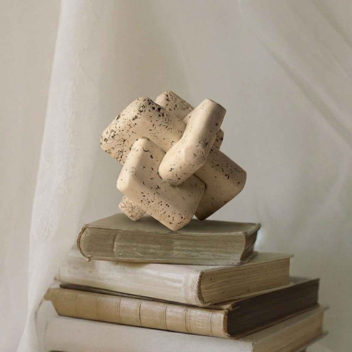 Mira Decorative Link Knot | High-Quality Resin, Neutral Beige