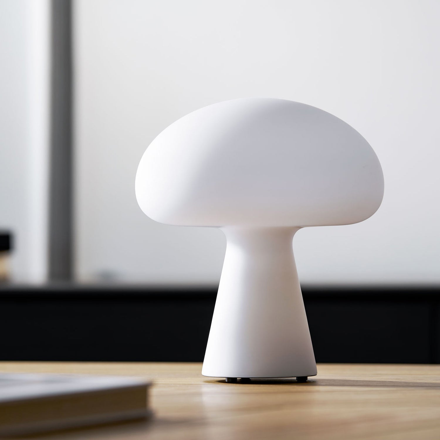Obello Portable Cordless LED Table Lamp