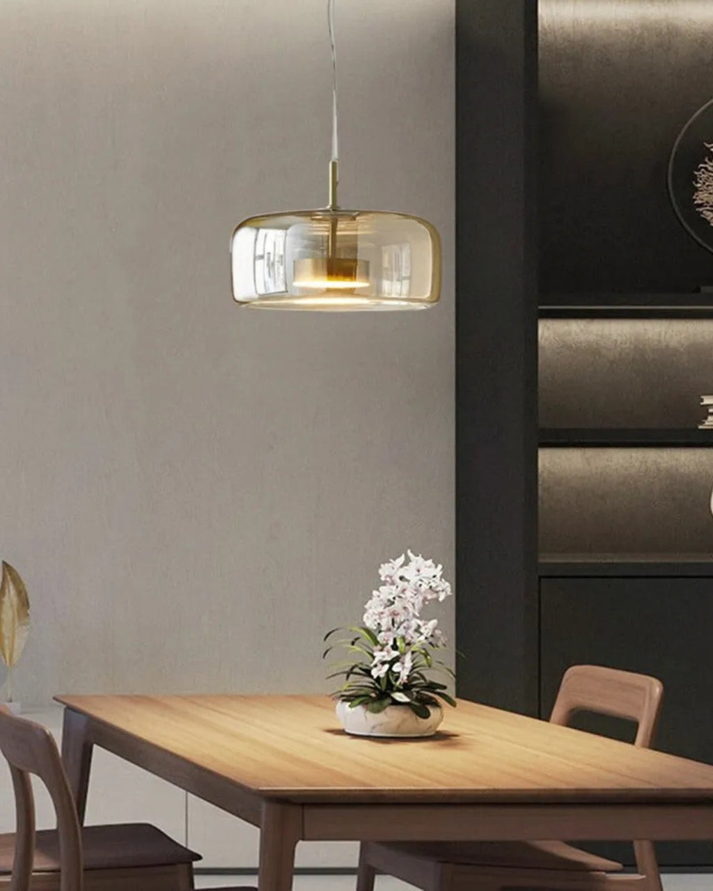 OmbraVetro: Designer Pendant Light made of Tinted Glass with Warm White LED Light – for Living Room & Dining Area