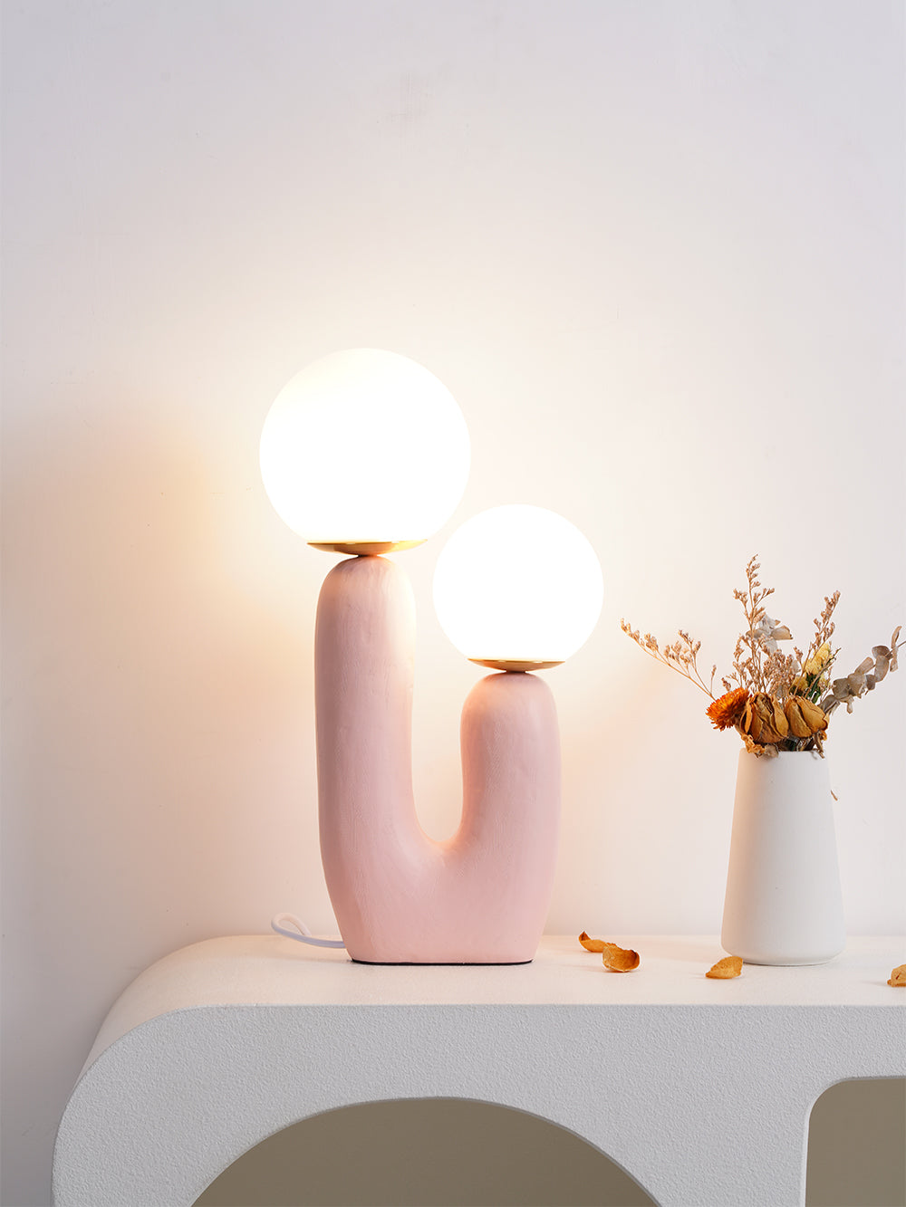 Oo Rough Cactus Twin-Globe Table Lamp