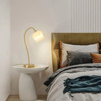 Floravyn – Flower-shaped Table Lamp with Natural Design