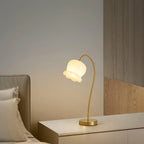 Floravyn – Flower-shaped Table Lamp with Natural Design