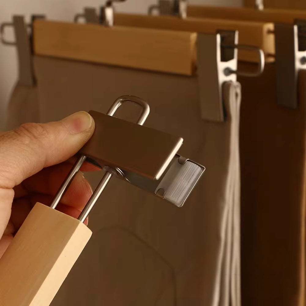 OrdnungPur: Wooden Hangers with Metal Clips – high-quality, durable & practical for pants, skirts & accessories