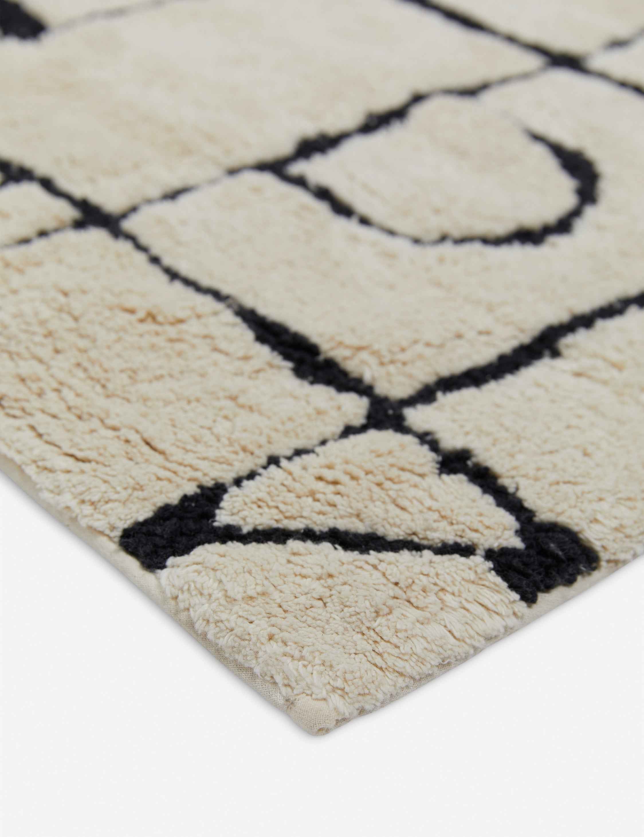 Bela Bath Mat | Plush Cotton, Machine Washable