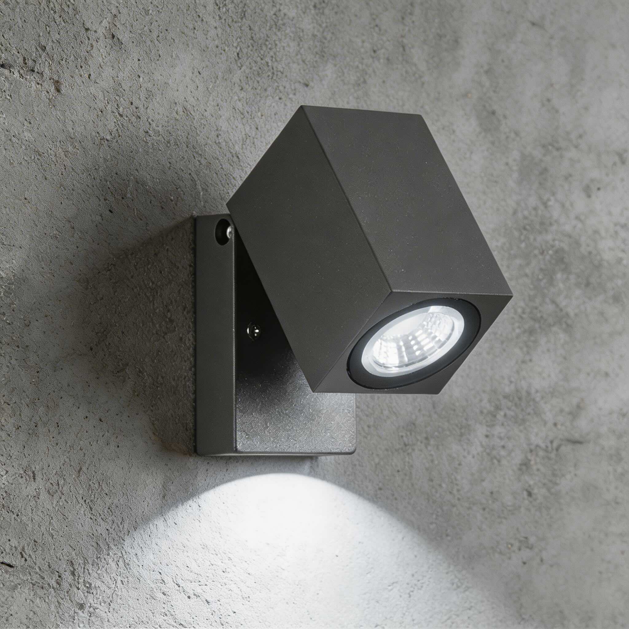 Outdoor Wall Lamp Waterproof Foldable Design