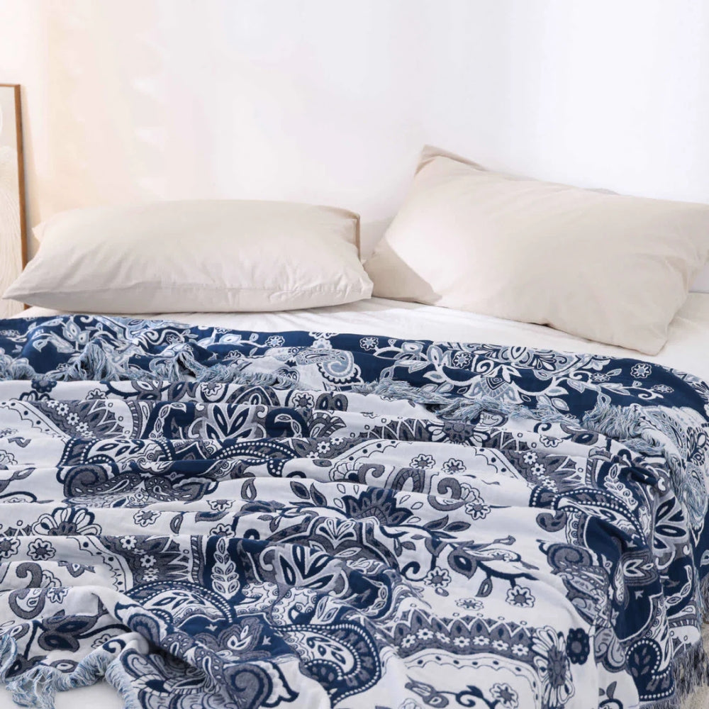 PaisleyDream: Cotton Blankets with Elegant Paisley Pattern & Decorative Tassels – for Sofa & Bedroom