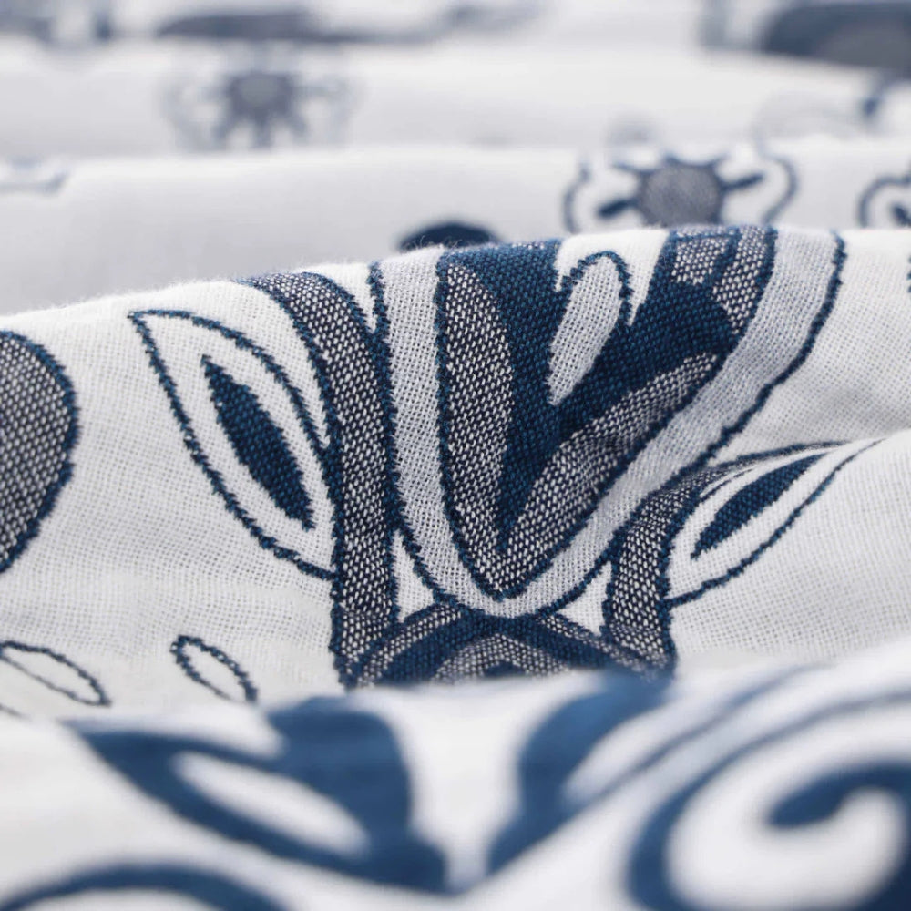 PaisleyDream: Cotton Blankets with Elegant Paisley Pattern & Decorative Tassels – for Sofa & Bedroom