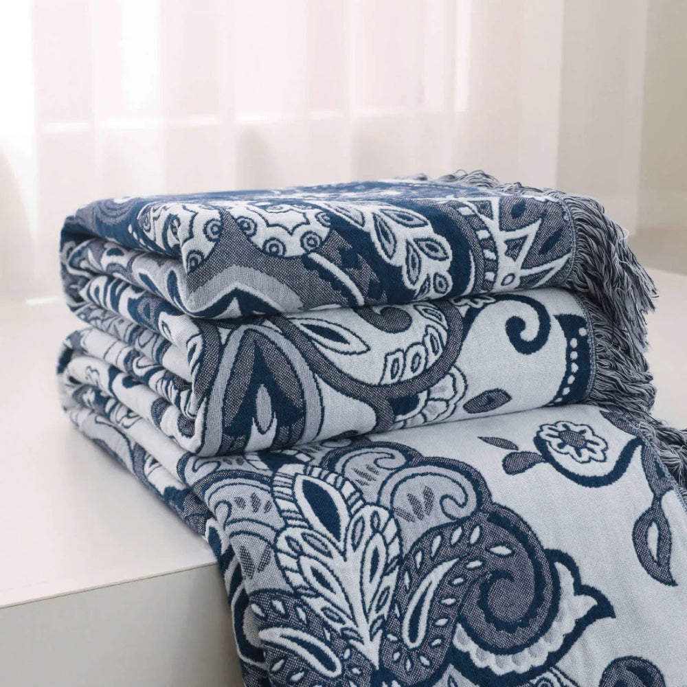 PaisleyDream: Cotton Blankets with Elegant Paisley Pattern & Decorative Tassels – for Sofa & Bedroom