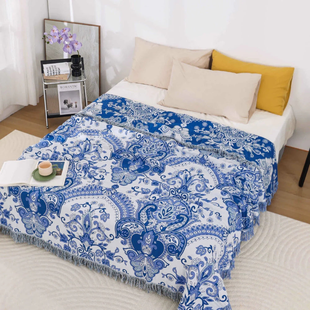 PaisleyDream: Cotton Blankets with Elegant Paisley Pattern & Decorative Tassels – for Sofa & Bedroom