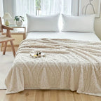 ParisLoom: Jacquard Fleece Blanket – Soft Sofa & Bed Blanket in French Design