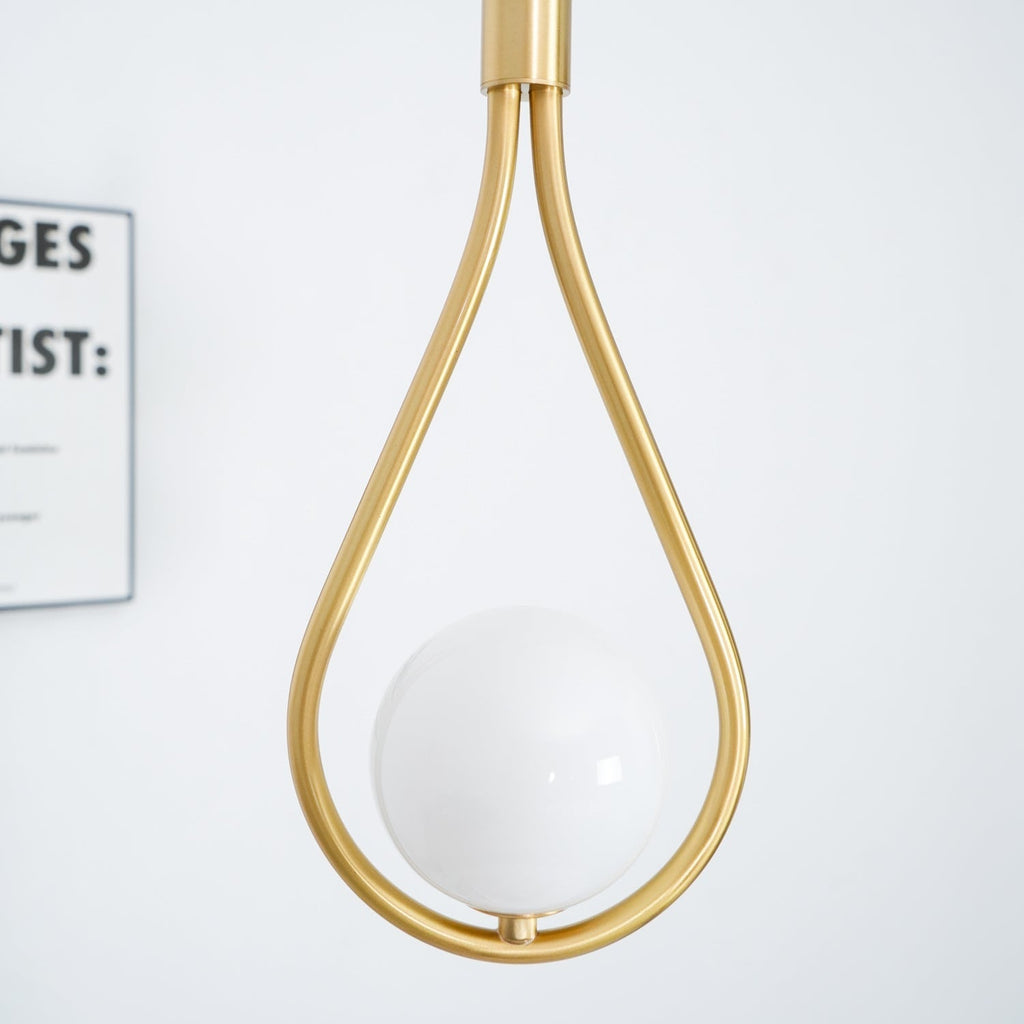 Selvione – Ceiling lamp with Pearl cluster and Elegant light structure