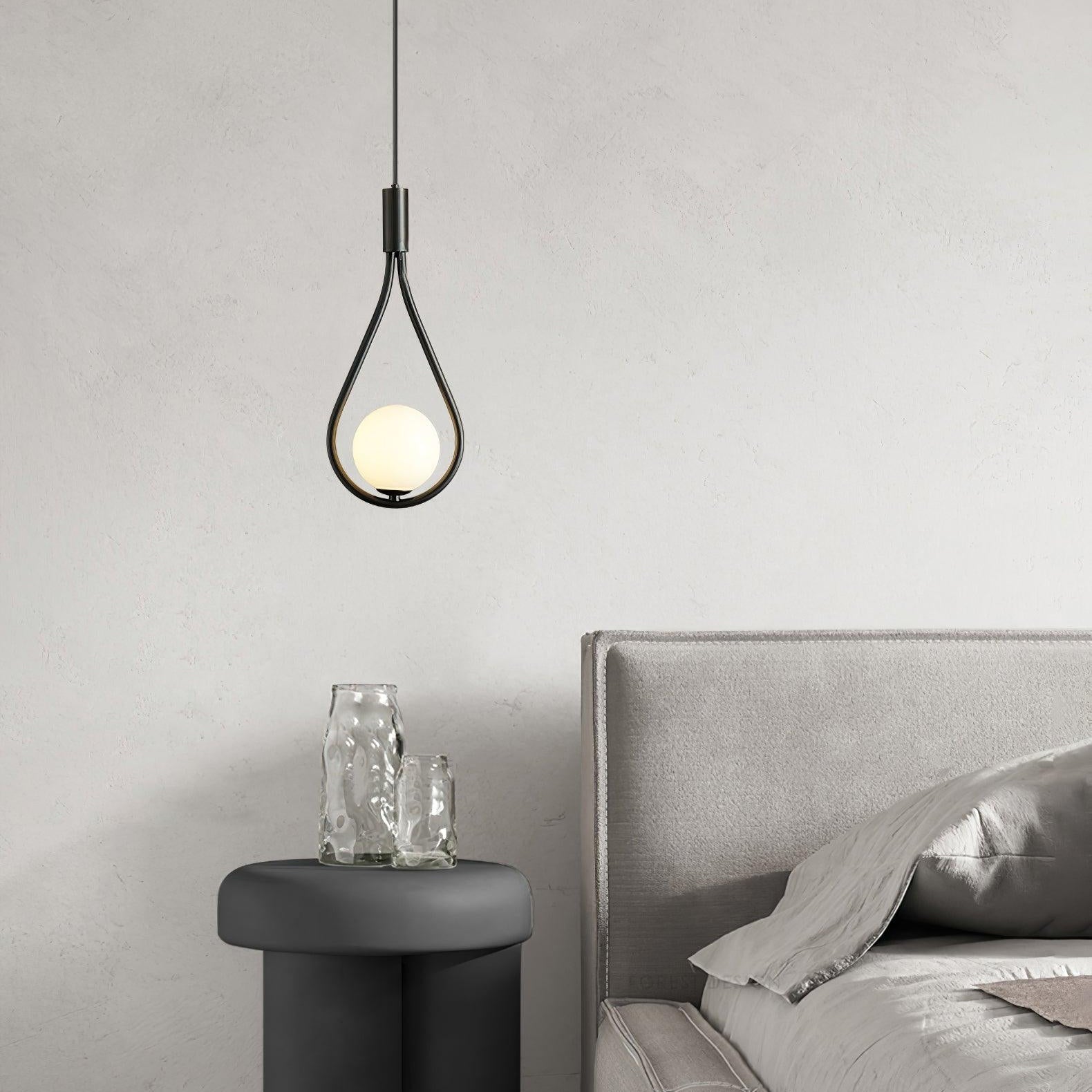 Selvione – Ceiling lamp with Pearl cluster and Elegant light structure