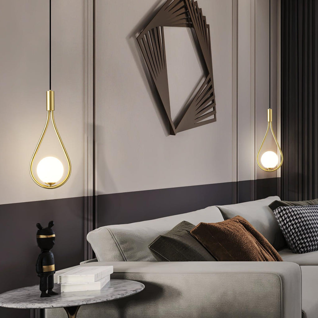 Selvione – Ceiling lamp with Pearl cluster and Elegant light structure