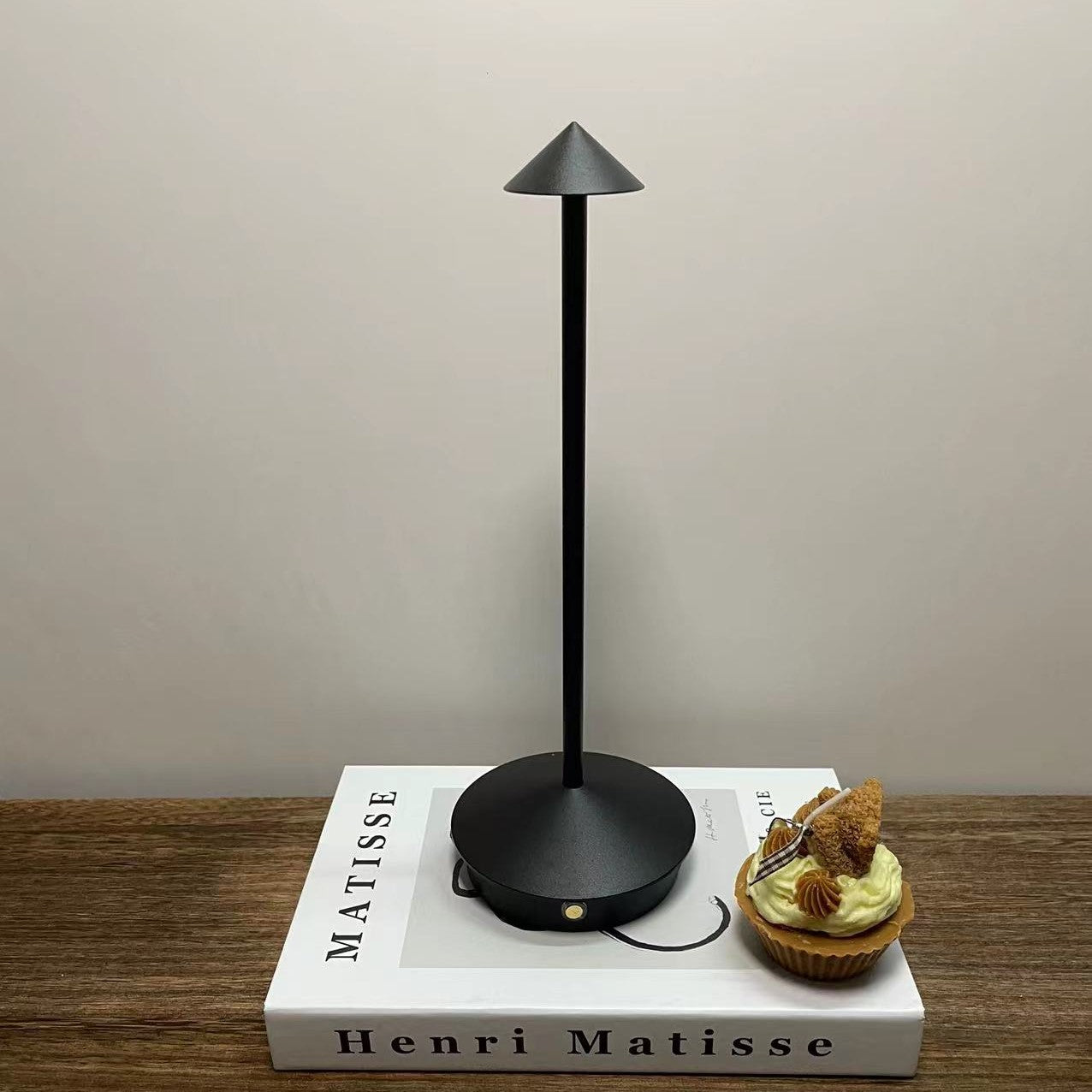 Pina Waterproof Rechargeable Wireless LED Table Lamp (Built-in Battery)
