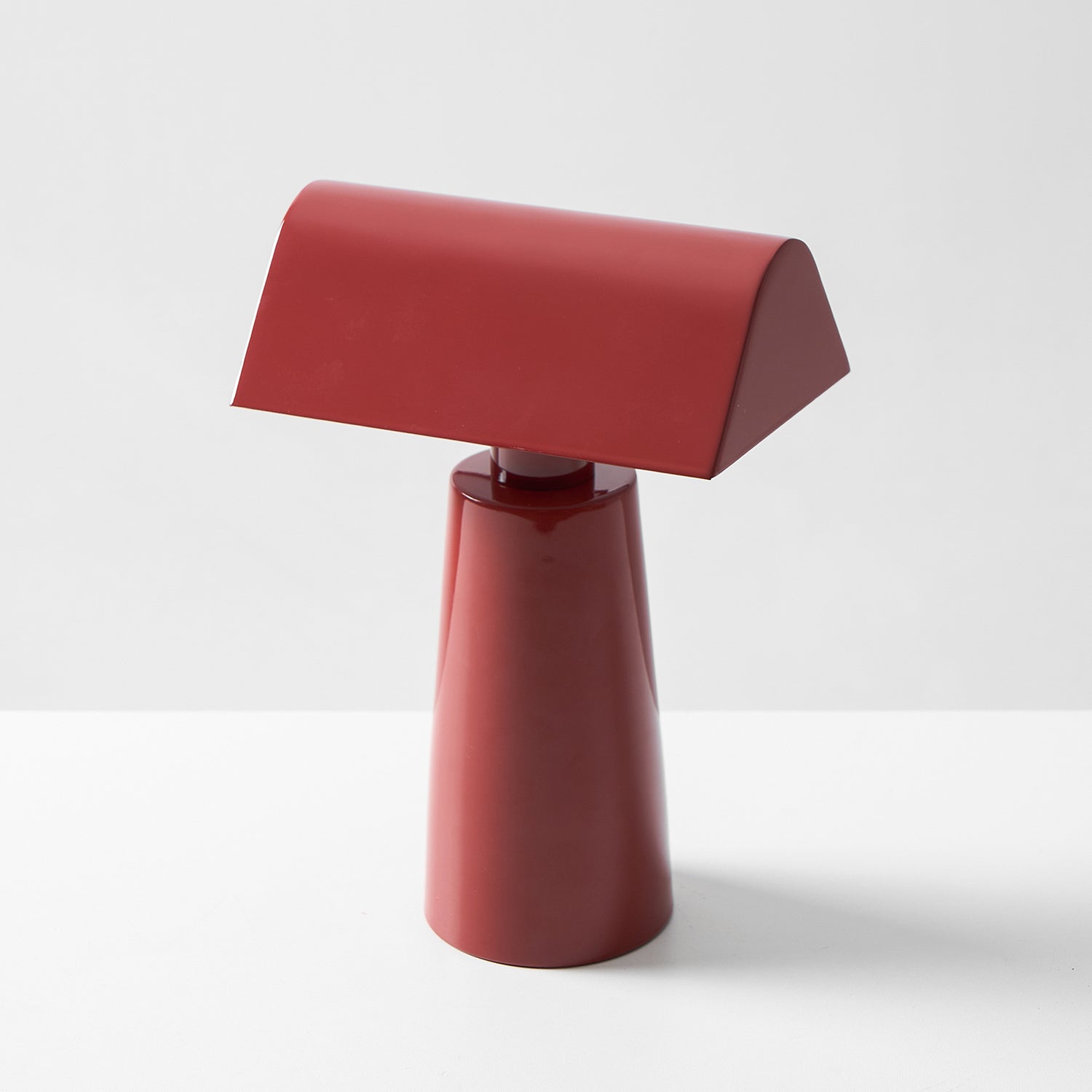 Caret Cordless Table Lamp with Pyramid Top