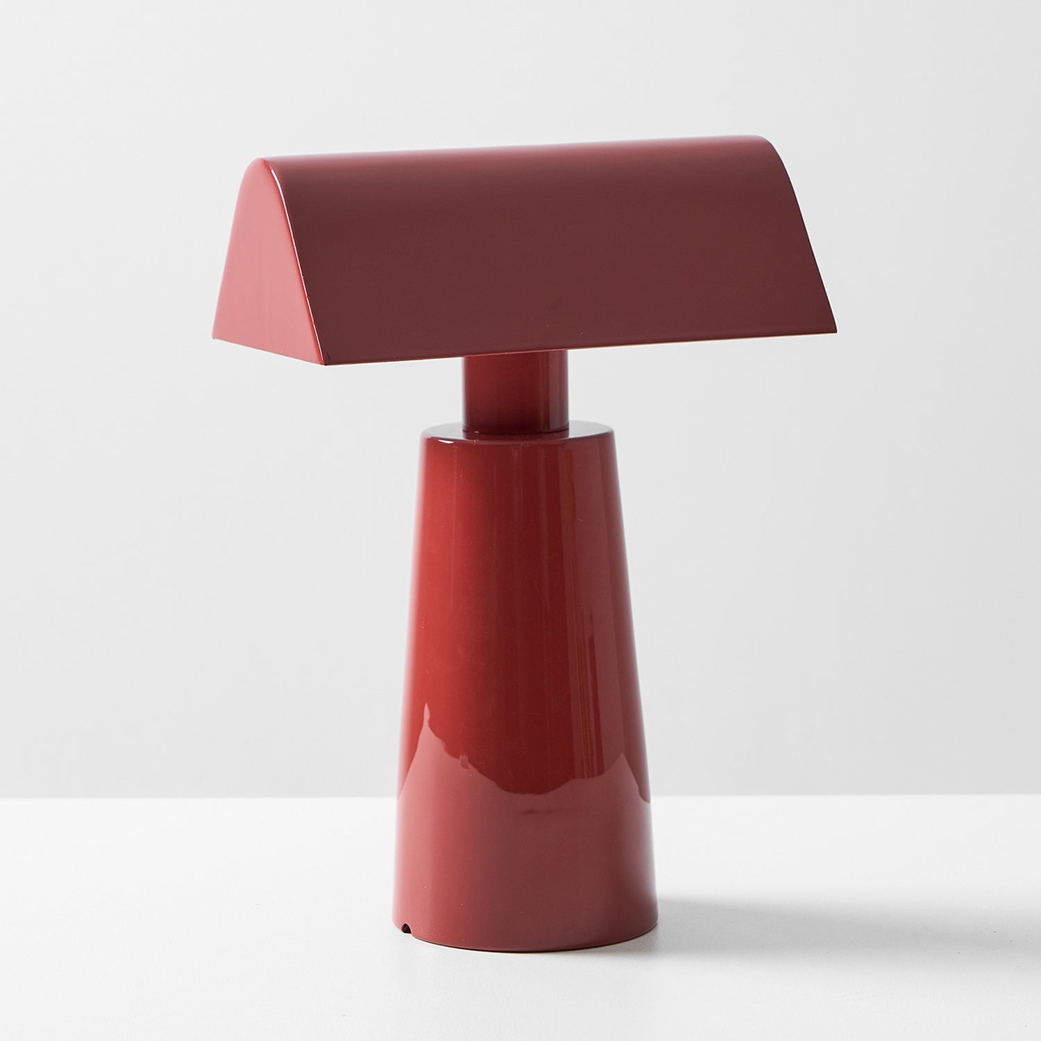 Caret Cordless Table Lamp with Pyramid Top