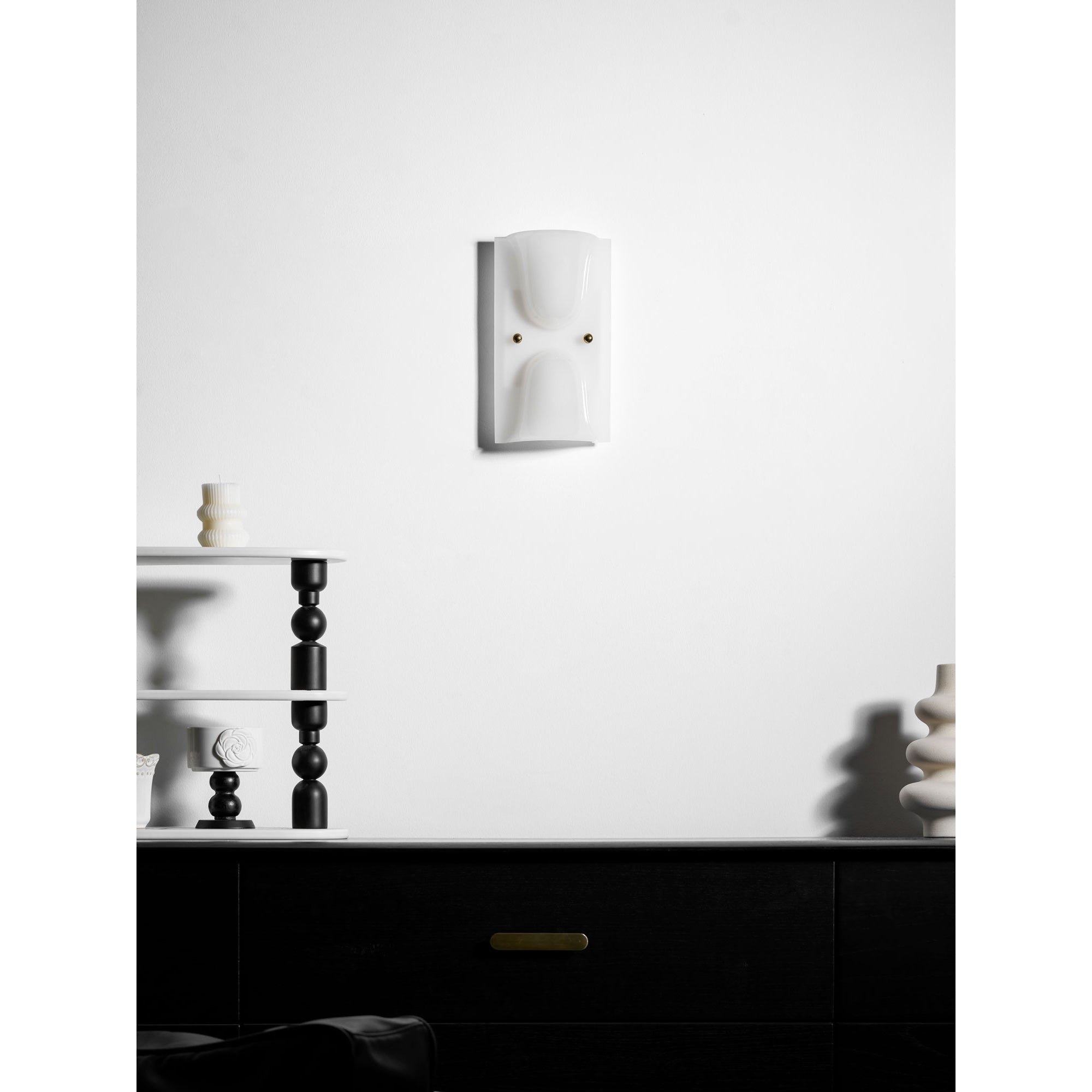 Mollo Folded Resin Wall Sconce