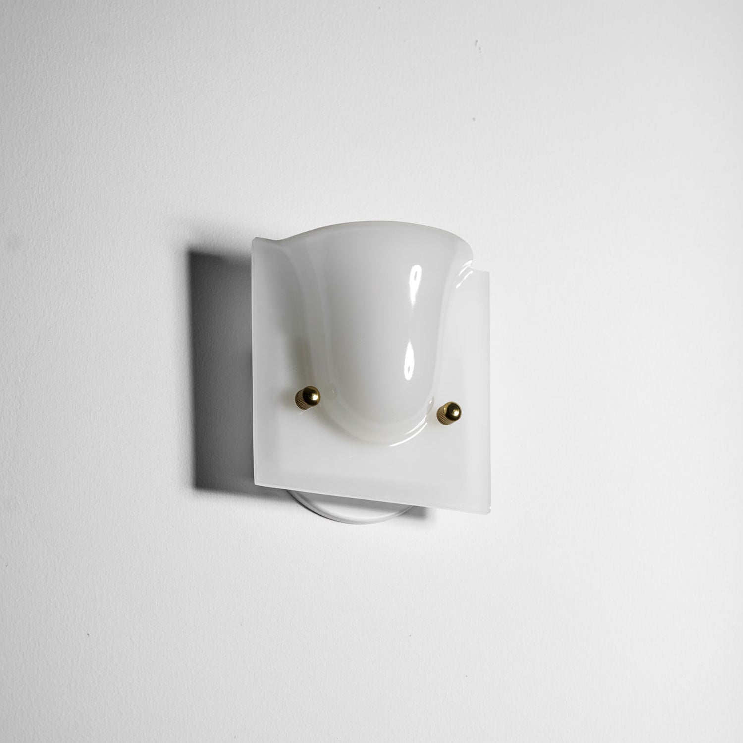 Mollo Folded Resin Wall Sconce