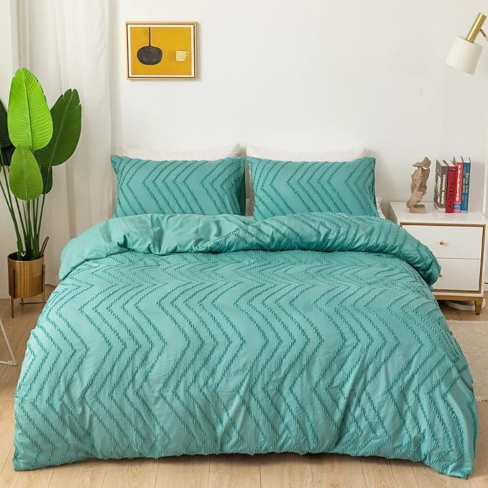 PlushLife: Luxurious Duvet Cover Set – Comfortable, Easy Care & Durable with Velvety Chevron Design