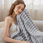 PlushNest: Fluffy Cuddle Blanket with Striped Pattern – Soft Sofa Blanket for Bed & Living Room