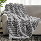 PlushNest: Fluffy Cuddle Blanket with Striped Pattern – Soft Sofa Blanket for Bed & Living Room