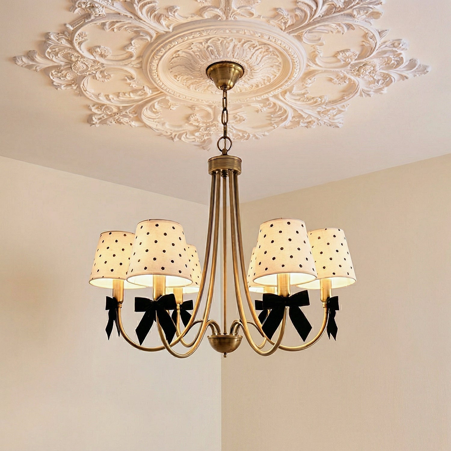 Poleka Bowknot 6-Light Chandelier