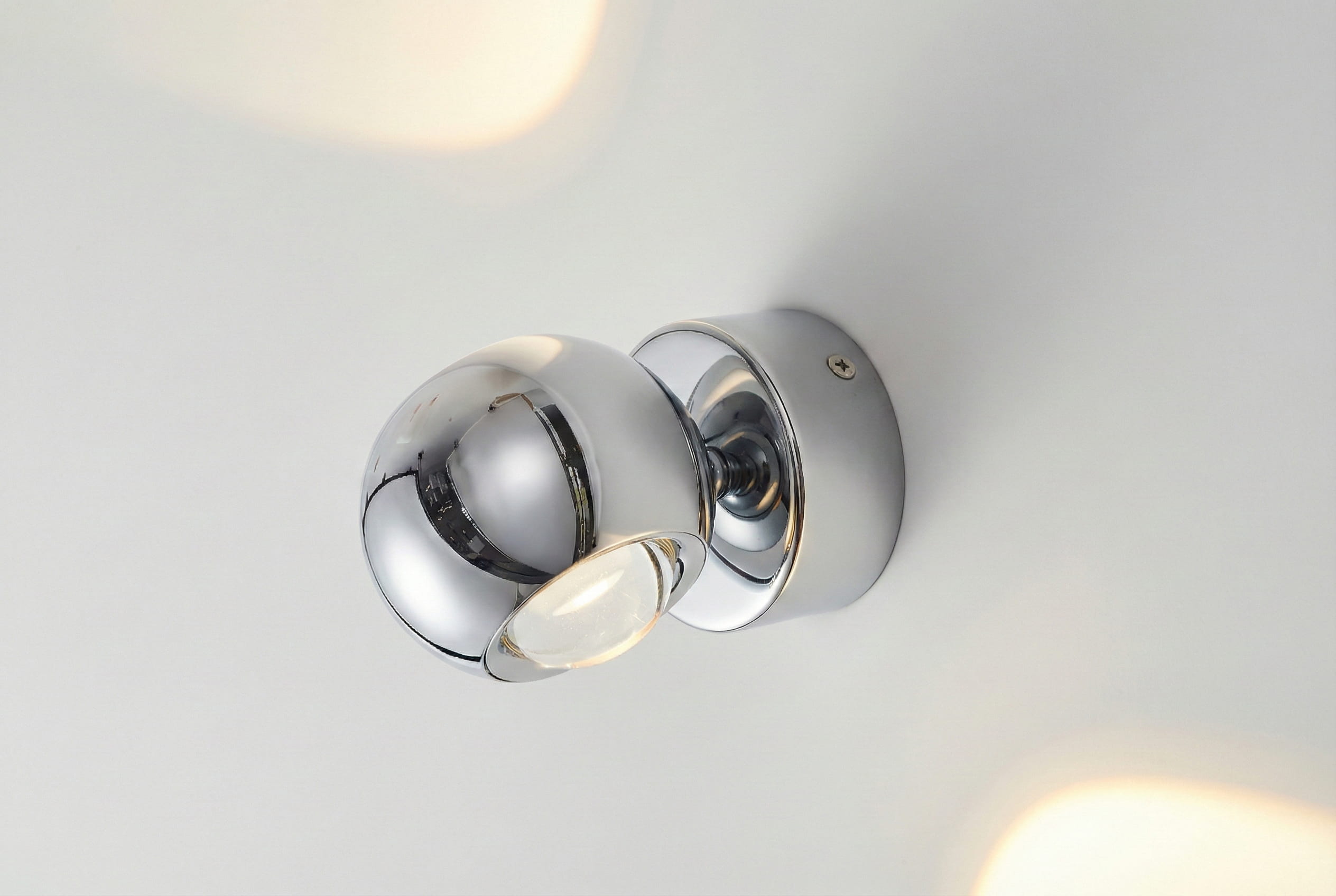 Pavo LED Spotlight | Dimmable Touch Control, Elegant Design