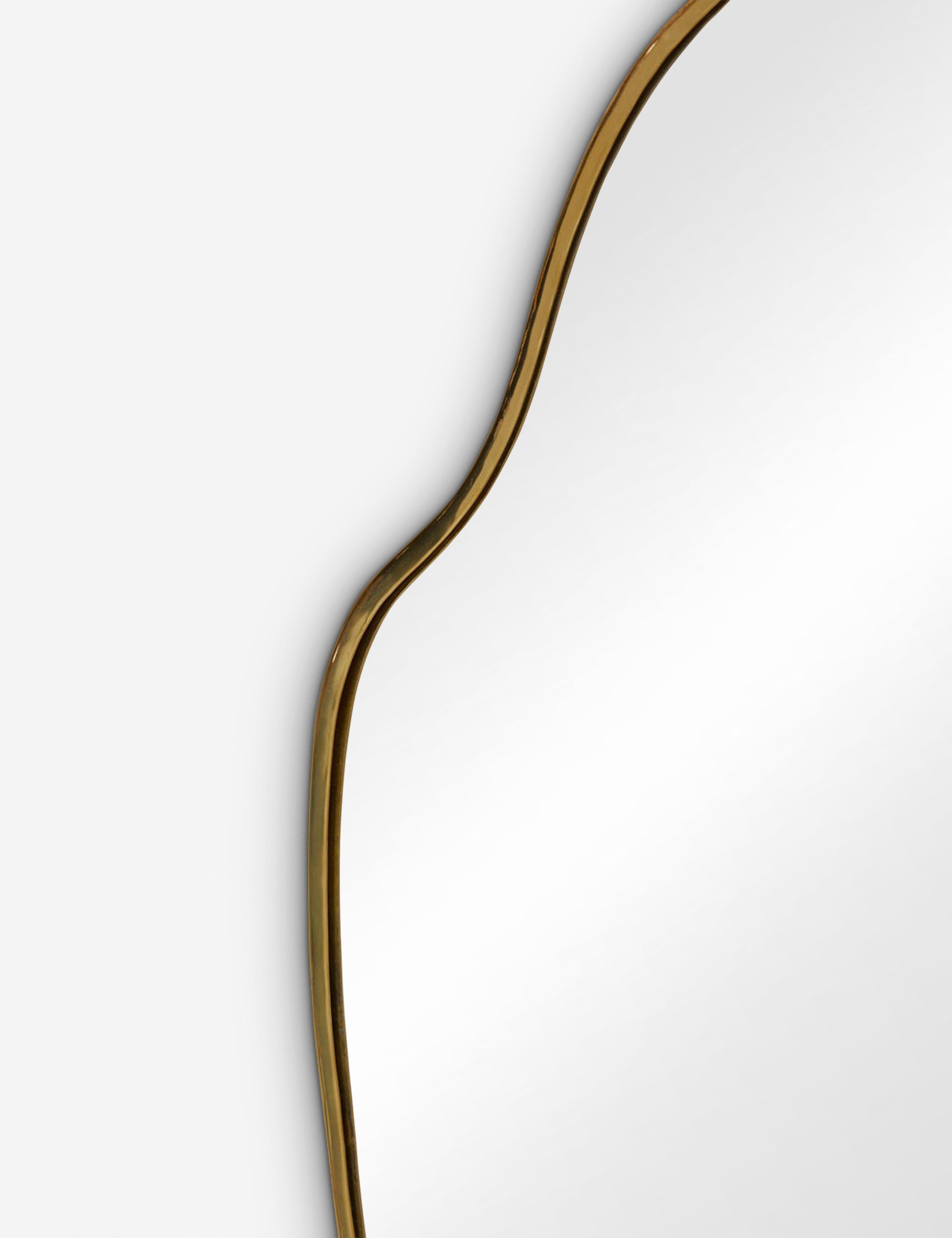 Palo Puddle Mirror | Slim Frame, Organic Shape