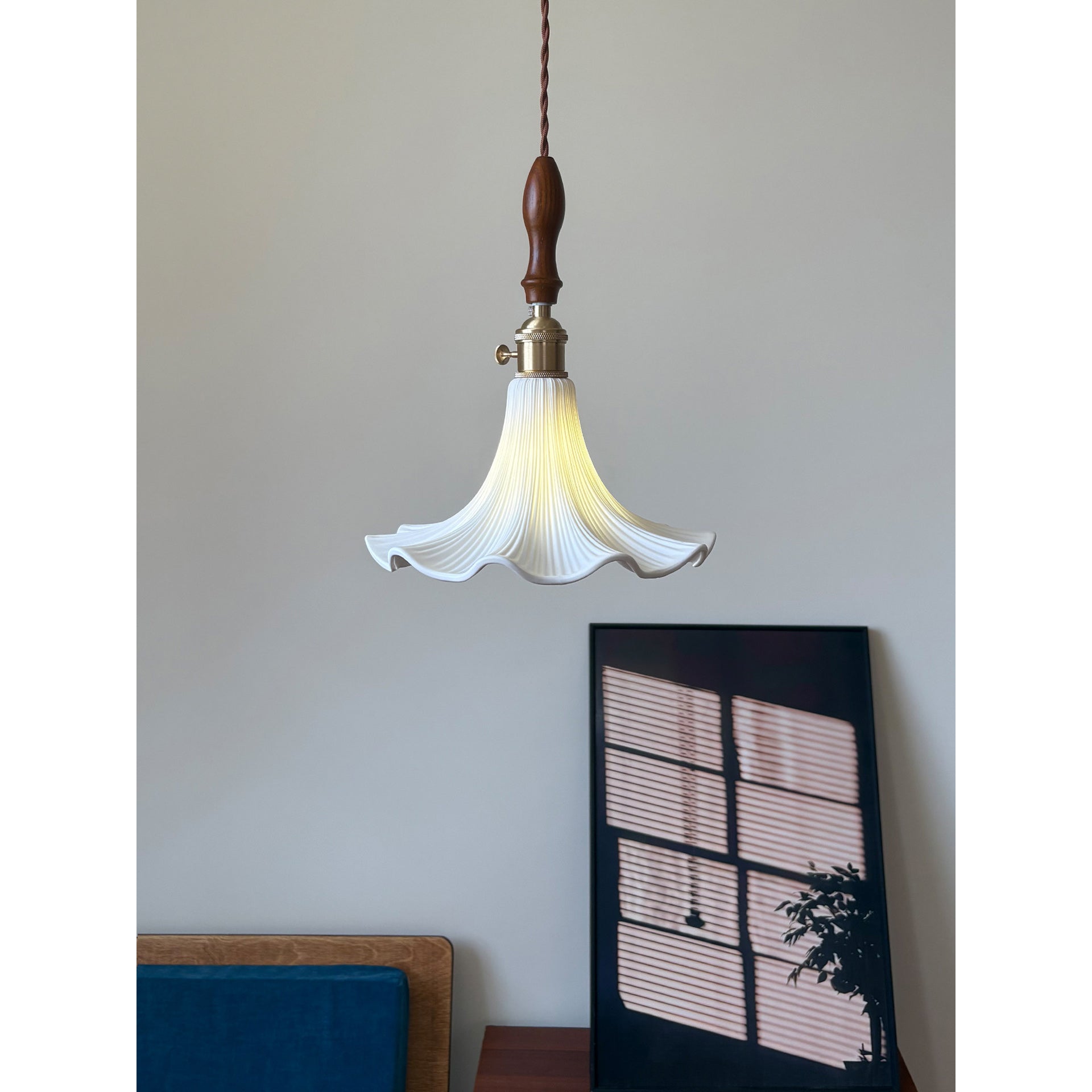 Raffuly Ruffled Ceramic Pendant Lamp