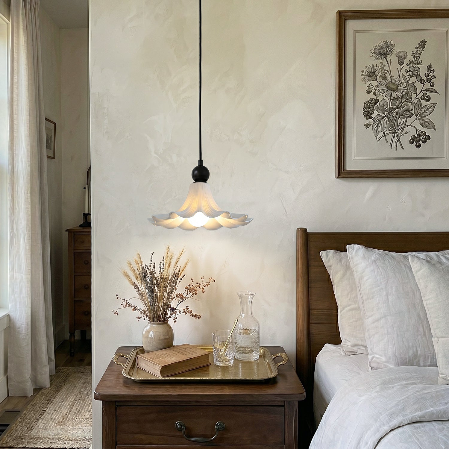 Raffuly Ruffled Ceramic Pendant Lamp