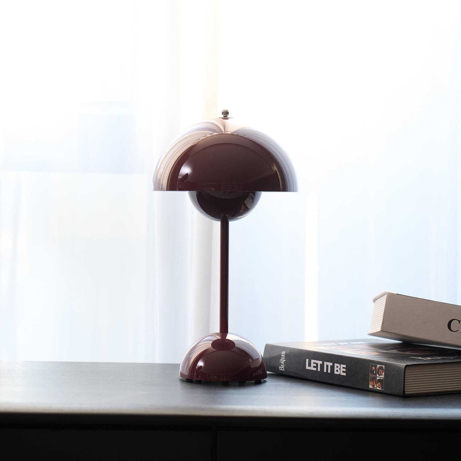 Flowerpot VP9 Table Lamp (Built-in Battery)