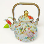 RetroSplash: Enamel Teapot with Classic Look & Robust Design – Perfect for Kitchen & Guests