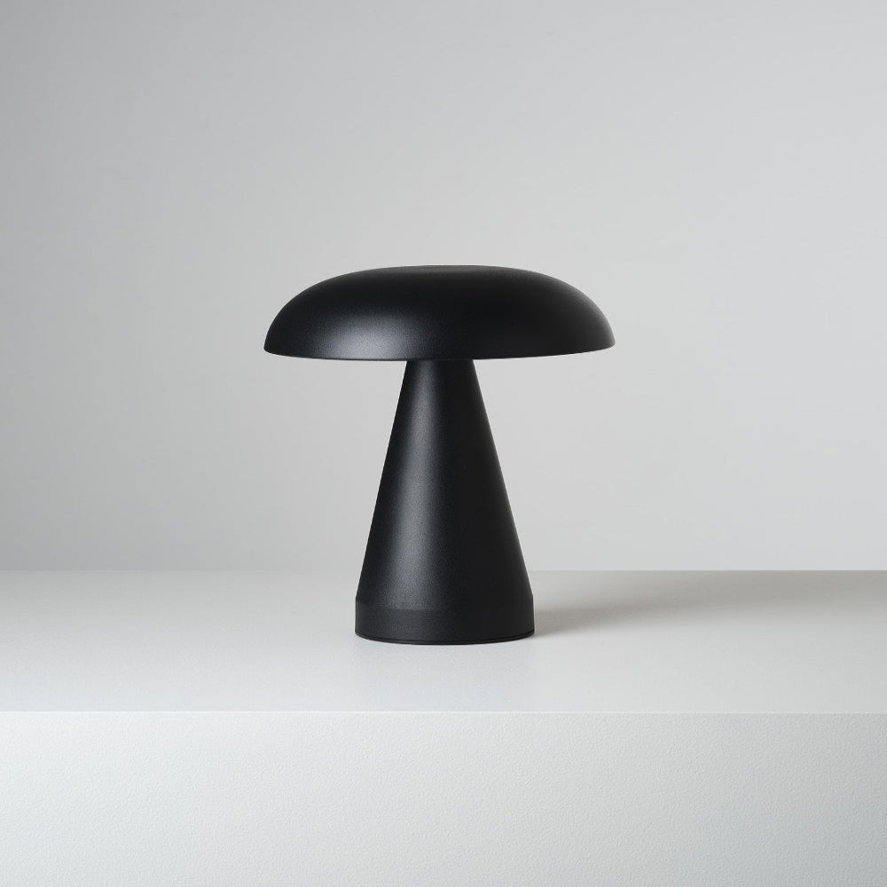 RetroGlow: USB Table Lamp in Vintage Style – LED Nightstand Lamp for Bedroom & Office