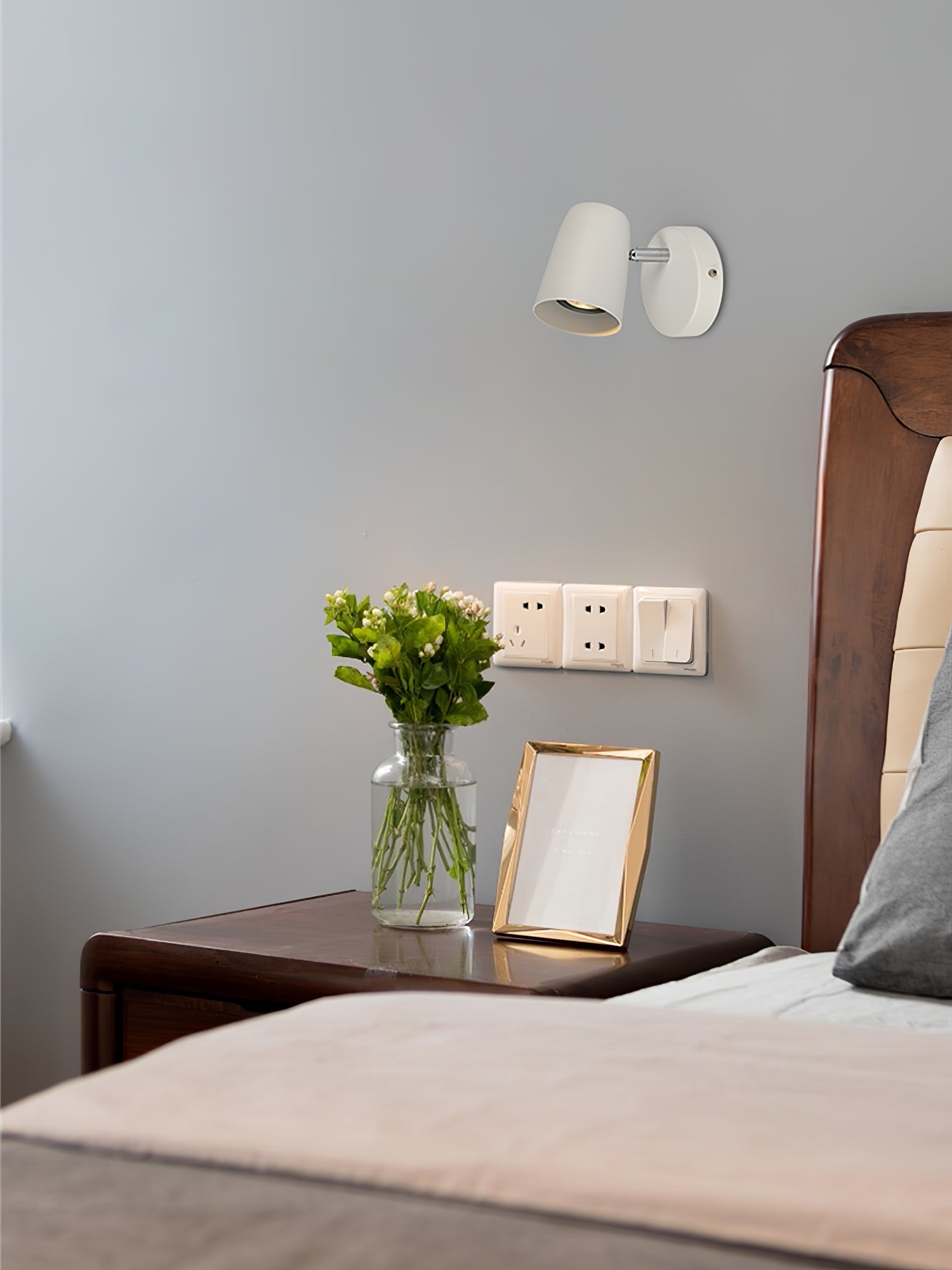 Rheta Adjustable Swivel Wall Sconce 5.5"