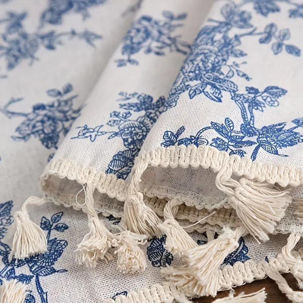 Rose Dream: Curtain with Floral Design in Blue – Elegant & Easy-Care for Living Areas