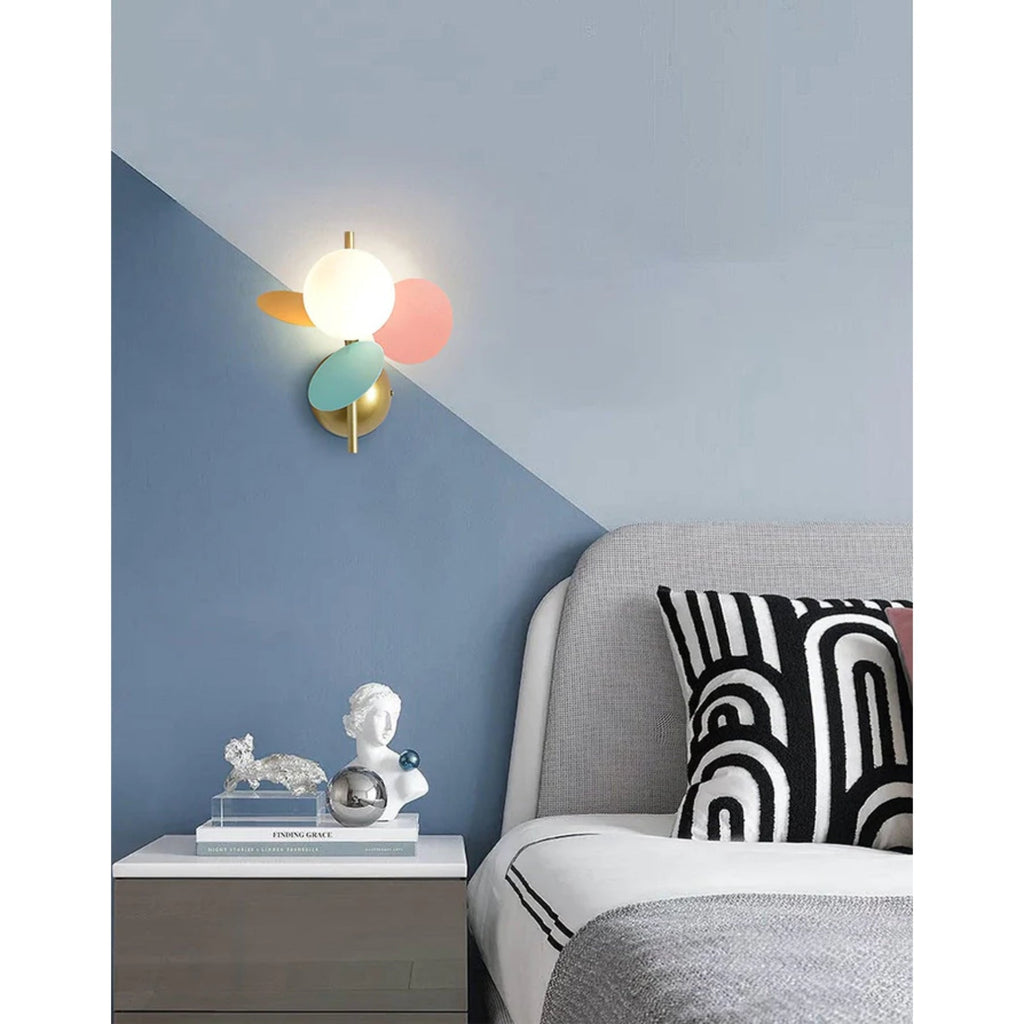 Fiora Wandlamp | Abstract Bloemmotief met Pastelkleurige Schijven
