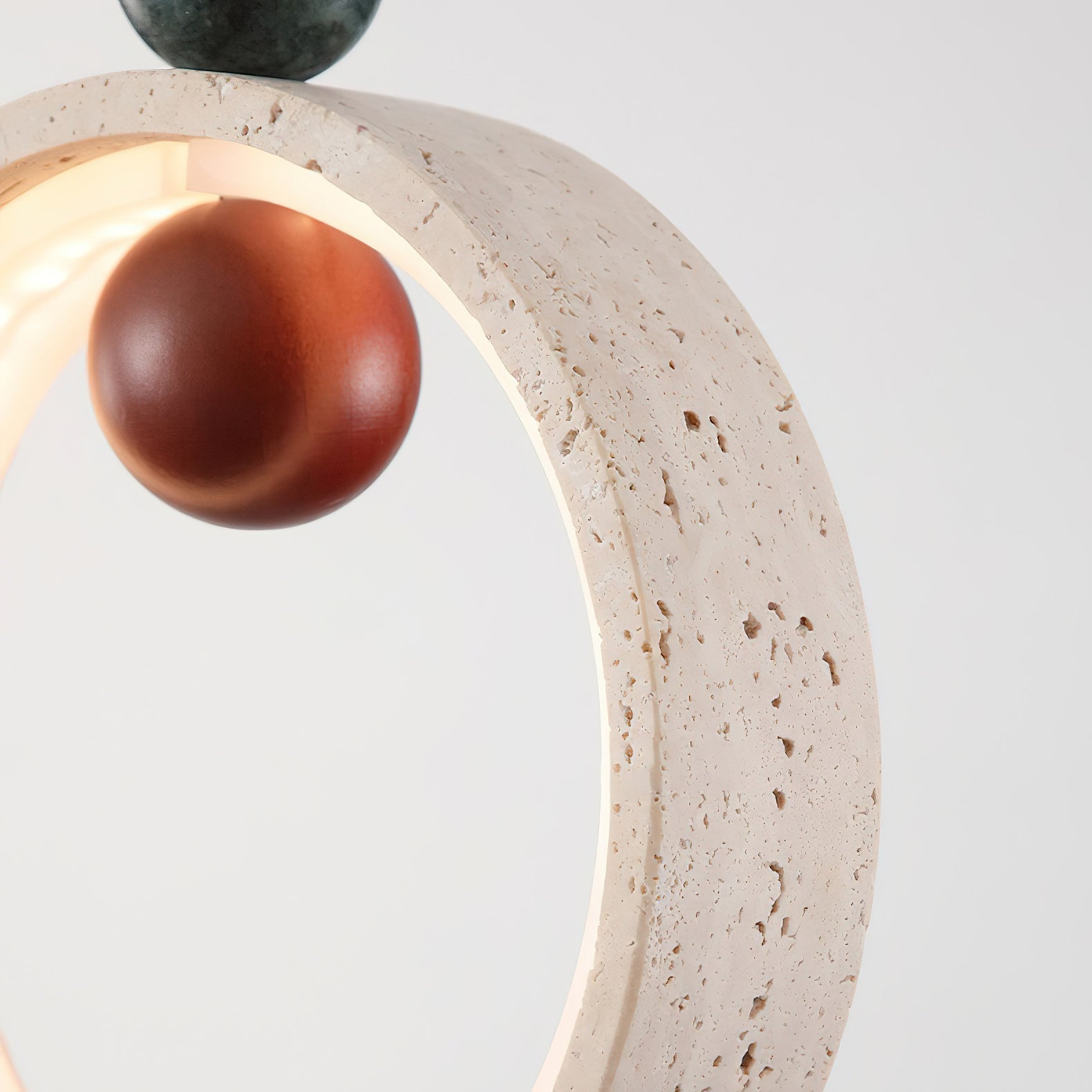 Runde Travertine Stone Pendant Light