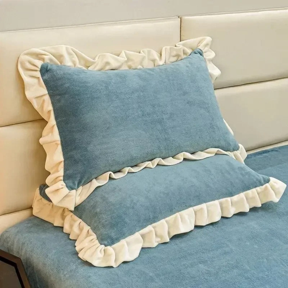 Ruffled Blossom: Pillowcase in Pastel – Romantic & Comfortable for Bedroom & Guest Room (1 Piece)