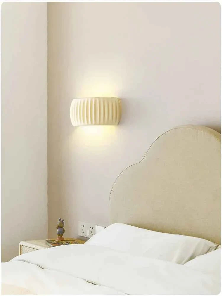 Bello Wall Lamp | Textured Resin, Up & Down Lighting