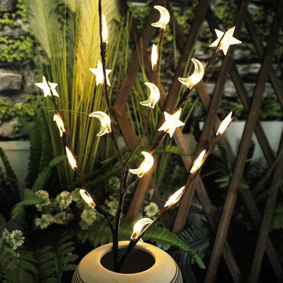 Nyelira – LED Roof Light with Stars and Moons on Battery