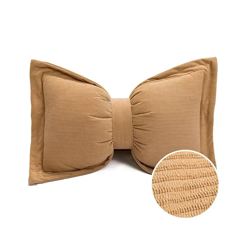 Celestine – Knitted Decorative Pillow With Pom-Poms