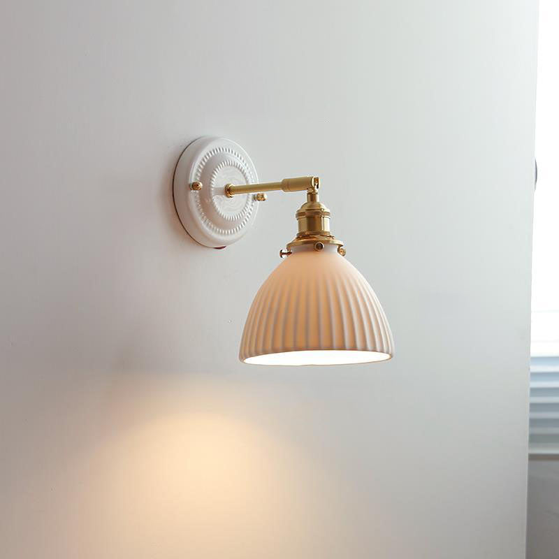 Classic Vintage Round Ceramic and Brass 1-Light Wall Sconce for Living Room