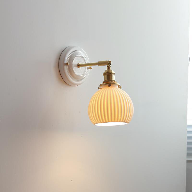 Classic Vintage Round Ceramic and Brass 1-Light Wall Sconce for Living Room